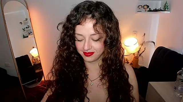 Cassandra Caiin online show from May 7, 10:04 pm