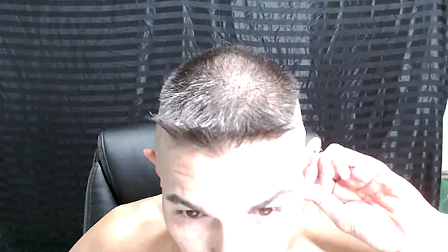 Snapshot of ThickD2C chatting on December 23, 7:41 pm ThickD2C online show from December 23, 7:41 pm