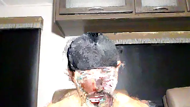 Snapshot of ThickD2C chatting on February 19, 5:31 pm ThickD2C online show from February 19, 5:31 pm