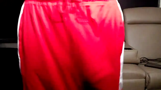 Snapshot of ThickD2C chatting on March 11, 4:46 pm ThickD2C online show from March 11, 4:46 pm