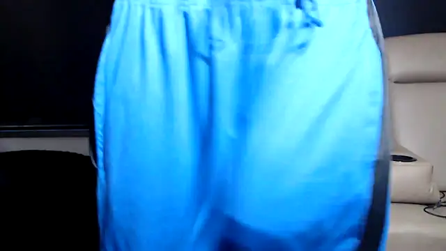 Snapshot of ThickD2C chatting on May 2, 5:40 pm ThickD2C online show from May 2, 5:40 pm