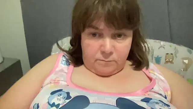 Snapshot of ParisNova chatting on November 23, 3:50 am ParisNova online show from November 23, 3:50 am