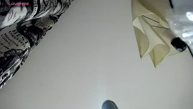 natahottt online show from February 14, 1:34 am