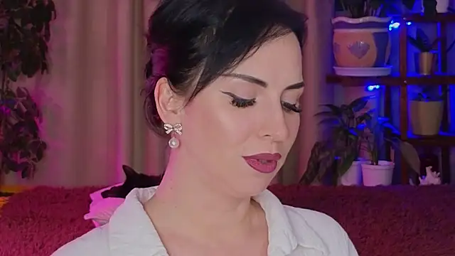 lily conor online show from November 30, 3:05 pm