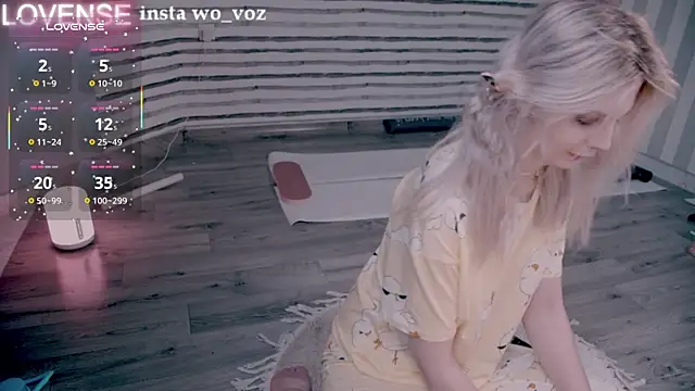 Careful i bite online show from April 1, 3:07 am