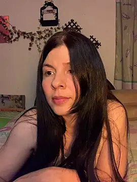 Estefani 32 online show from March 30, 9:49 pm