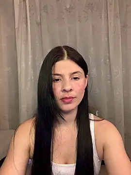 Estefani 32 online show from May 7, 5:51 pm