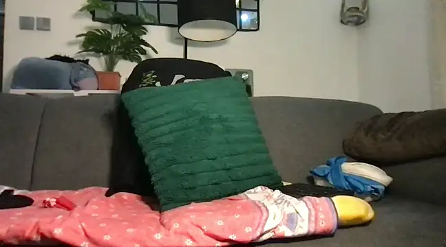 choco petite online show from February 11, 6:08 am