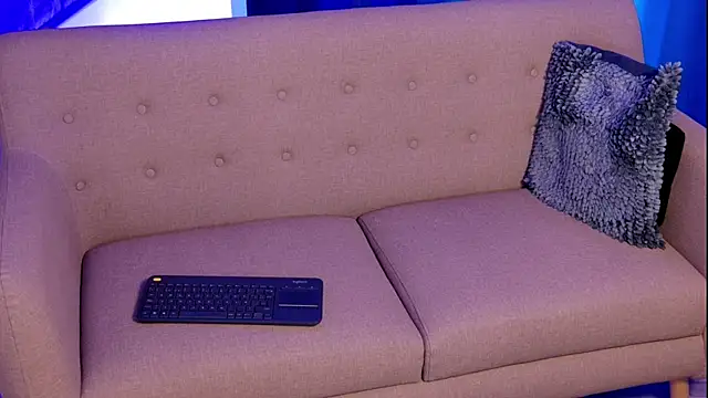 Liam V online show from October 13, 11:38 pm