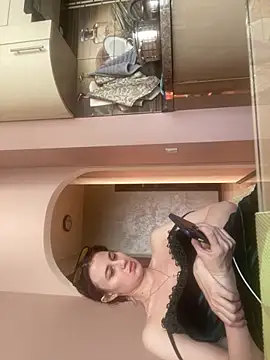 Flossy Vettie online show from March 11, 12:55 pm