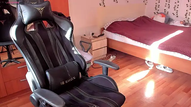 teelimata online show from October 7, 11:18 am