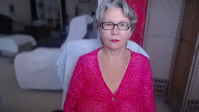 petradaniels online show from July 29, 1:15 am