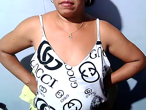 yummytitsxxx168 online show from February 22, 3:07 am