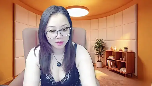 Giuliam online show from May 12, 2:08 am