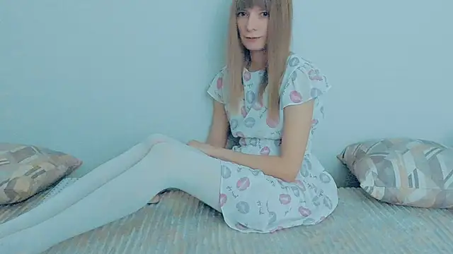 YourCaramel online show from October 10, 8:24 am