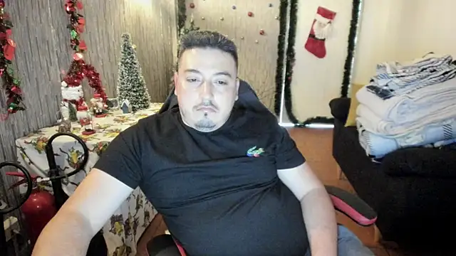 Snapshot of antonycruz chatting on December 31, 5:29 pm antonycruz online show from December 31, 5:29 pm