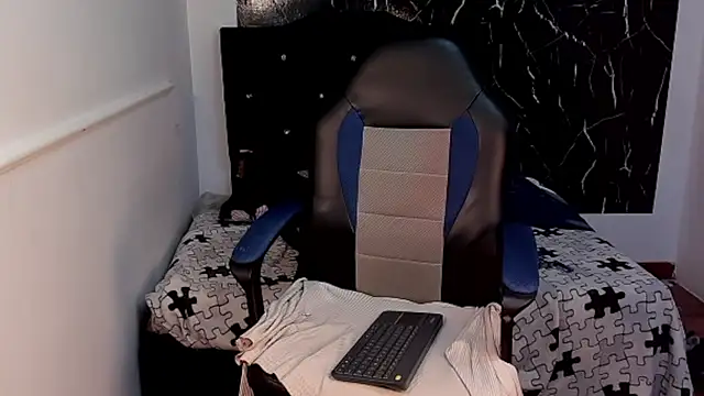 Snapshot of Lu_doll chatting on November 3, 9:32 am Lu doll online show from November 3, 9:32 am