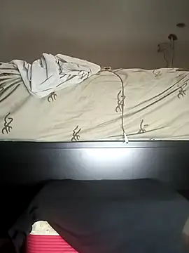 Snapshot of biggreen850 chatting on October 11, 8:51 pm biggreen850 online show from October 11, 8:51 pm