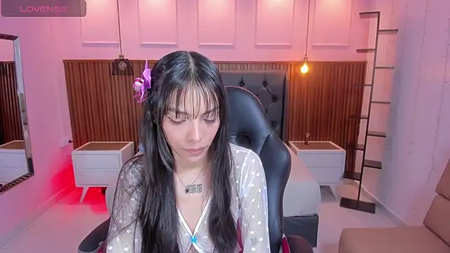 AMELIELEONE online show from September 27, 11:48 am