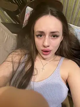 Lisaaan online show from November 25, 6:46 am