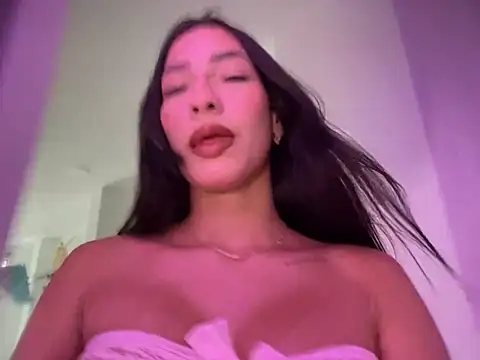 DulceLenns online show from December 27, 7:03 pm