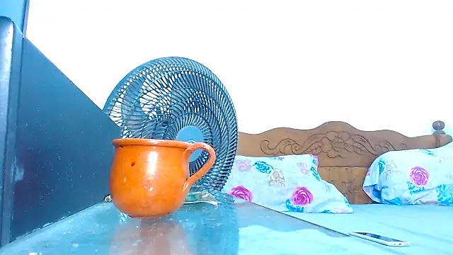 Snapshot of cositarrica_xxx chatting on October 1, 3:29 pm cositarrica xxx online show from October 1, 3:29 pm