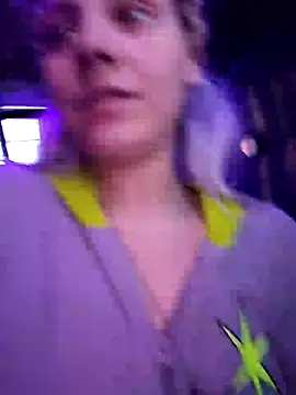 Snapshot of ScarletCallings420 chatting on January 28, 8:04 pm ScarletCallings420 online show from January 28, 8:04 pm