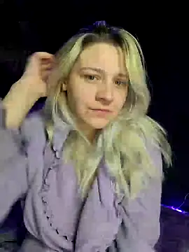 Snapshot of ScarletCallings420 chatting on February 8, 4:14 pm ScarletCallings420 online show from February 8, 4:14 pm