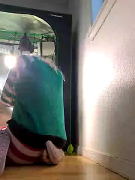 Snapshot of ScarletCallings420 chatting on February 25, 5:47 pm ScarletCallings420 online show from February 25, 5:47 pm