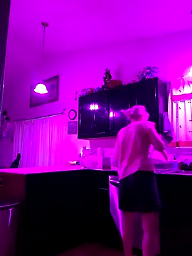 ScarletCallings420 online show from November 9, 5:22 pm