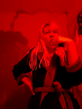 ScarletCallings420 online show from November 10, 7:02 pm