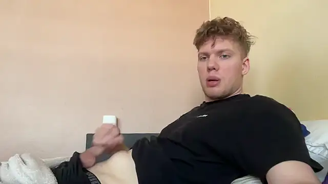 sexybooii6968 online show from March 13, 9:05 am