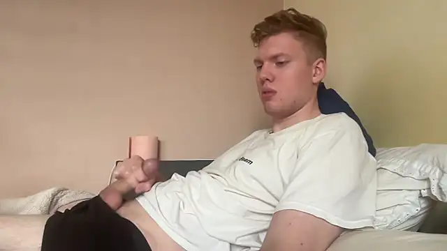 sexybooii6968 online show from May 15, 1:29 pm