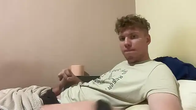 sexybooii6968 online show from July 13, 7:16 pm
