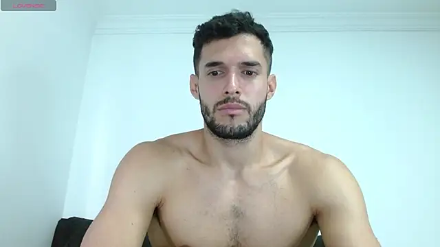 Snapshot of Noah_jhonsonn chatting on February 23, 2:14 pm Noah jhonsonn online show from February 23, 2:14 pm