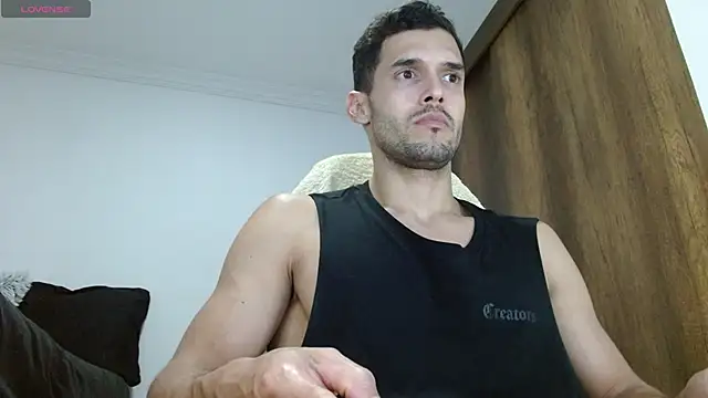 Snapshot of Noah_jhonsonn chatting on March 7, 4:24 am Noah jhonsonn online show from March 7, 4:24 am