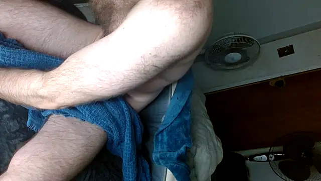 Snapshot of BlueEyedJason chatting on February 19, 12:28 am BlueEyedJason online show from February 19, 12:28 am