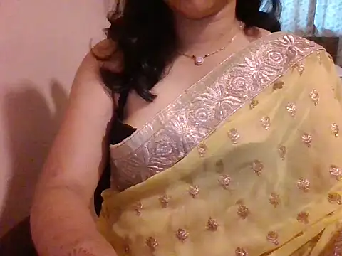 Snapshot of Pinky_4 chatting on October 28, 9:24 am Pinky 4 online show from October 28, 9:24 am