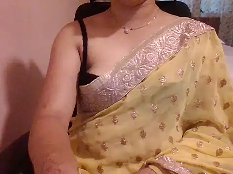 Snapshot of Pinky_4 chatting on October 29, 2:36 am Pinky 4 online show from October 29, 2:36 am