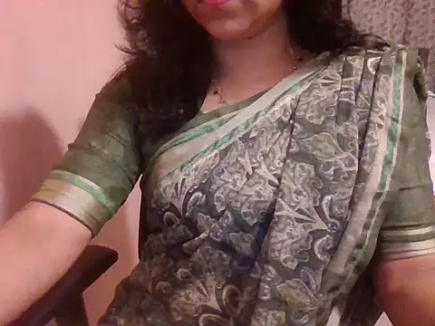 Pinky 4 online show from November 8, 2:17 pm