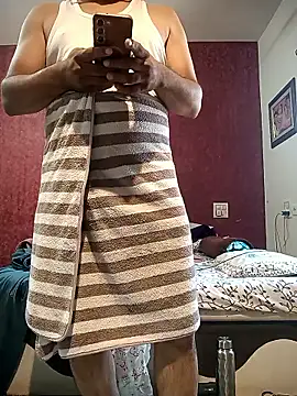 Snapshot of hornydick4you chatting on January 16, 4:38 am hornydick4you online show from January 16, 4:38 am