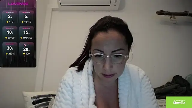 Snapshot of kymii chatting on February 25, 10:39 pm kymii online show from February 25, 10:39 pm