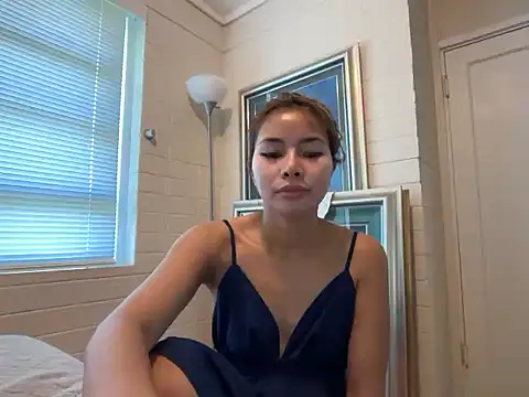 Snapshot of pinay6969 chatting on July 30, 8:19 pm pinay6969 online show from July 30, 8:19 pm