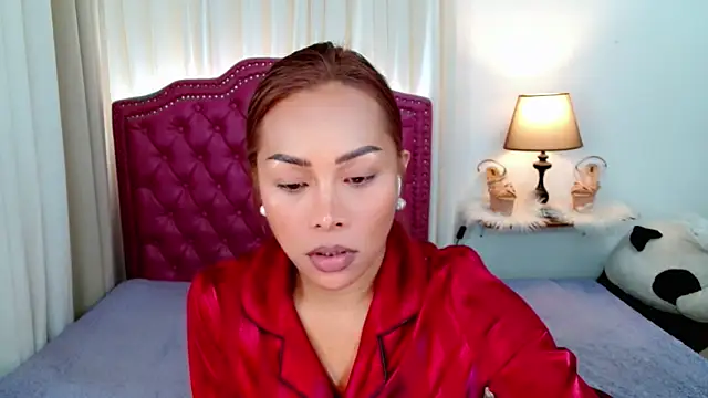 DreamLADYBOY online show from March 9, 5:00 am