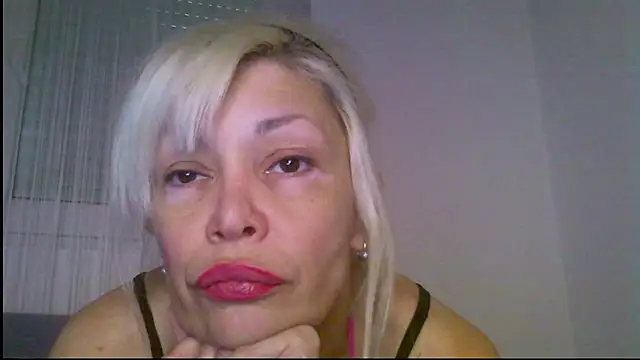 EvaaMina online show from May 4, 12:12 pm