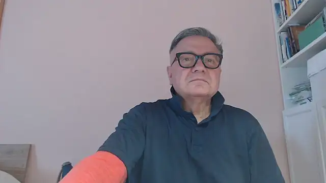 YOU6me online show from May 11, 3:29 pm