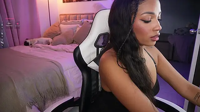 Snapshot of eimi_space chatting on November 3, 10:32 pm eimi space online show from November 3, 10:32 pm