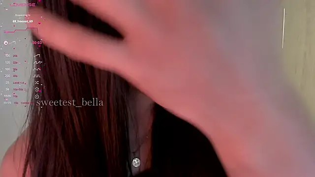 Snapshot of sweetest_bella chatting on February 23, 7:00 pm sweetest bella online show from February 23, 7:00 pm