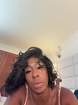 lissetlong69 online show from April 28, 3:33 am