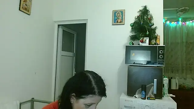 RidemerafSuzana online show from February 5, 4:47 pm